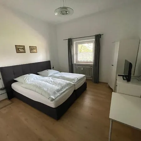 Aumühle * Freilassing